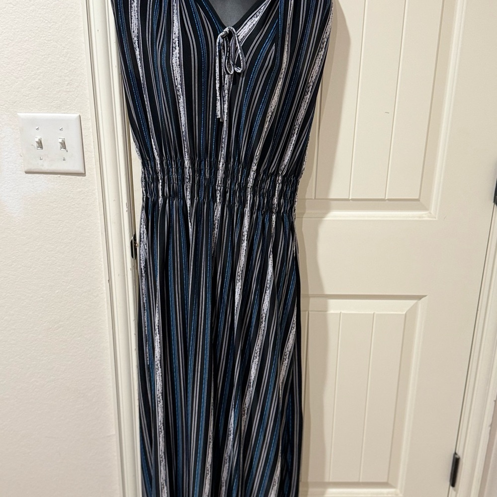 Blue and White Sleeveless V-Neck Maxi Sundress